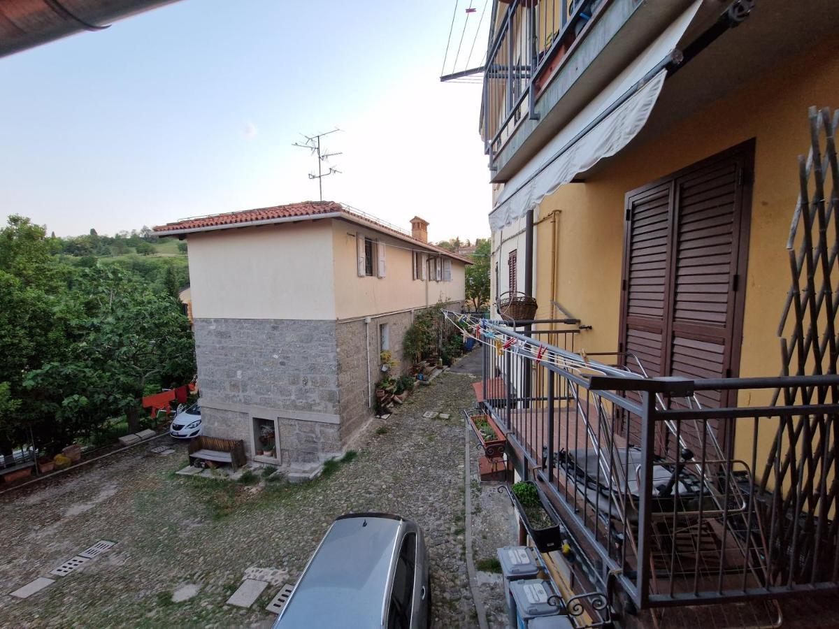 Lovely One-Bedroom Attic In An Ancient Village Bologna Exterior photo