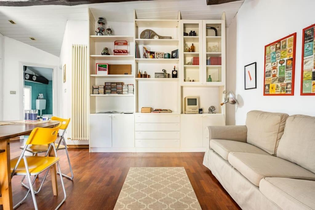 Lovely One-Bedroom Attic In An Ancient Village Bologna Exterior photo
